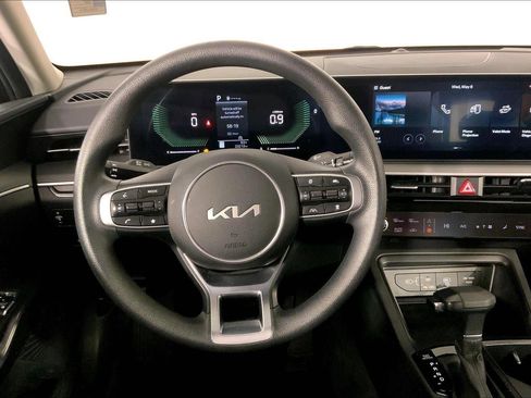 Certified 2025 Kia K5 LXS FWD image 5