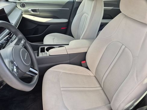 Used 2025 Hyundai Sonata SEL FWD image 25