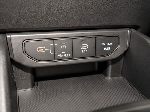 New 2025 Kia K4 LXS image 10