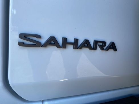 New 2025 Jeep Wrangler Unlimited Sahara w/ Safety Group AWD/4WD image 18