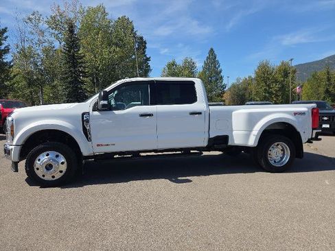 Certified 2025 Ford F450 XLT w/ FX4 Off-Road Package AWD/4WD image 5
