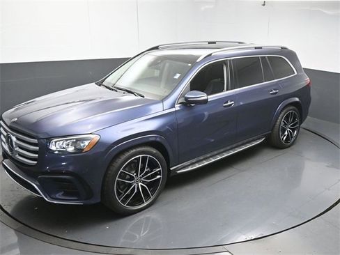 New 2026 Mercedes-Benz GLS 450 4MATIC image 45