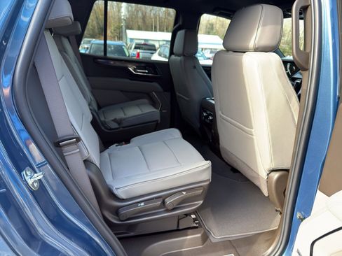 New 2026 GMC Yukon Elevation image 13