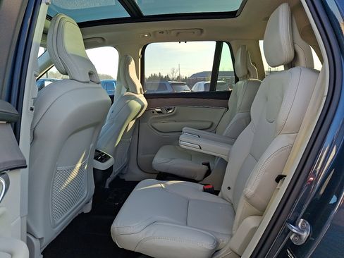 New 2026 Volvo XC90 B6 Ultra w/ Protection Package Premier AWD/4WD image 6