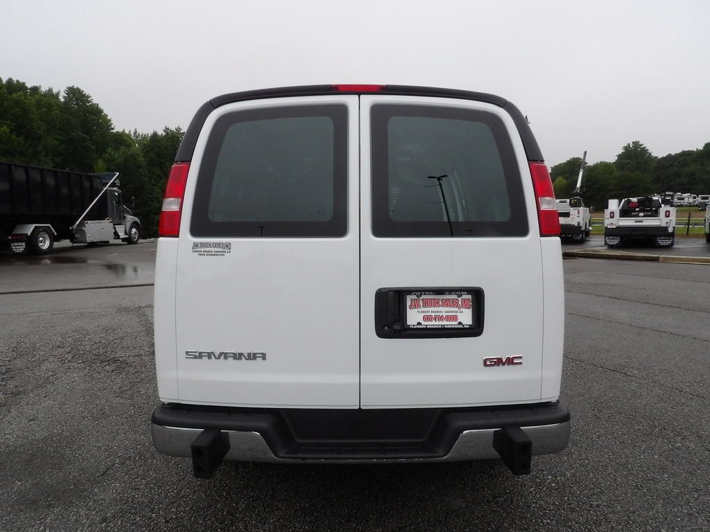 Used 2025 GMC Savana 2500 w/ Driver Convenience Package RWD image 6