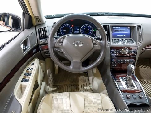 Used 2011 INFINITI G37 x Sedan w/ Premium Pkg image 17