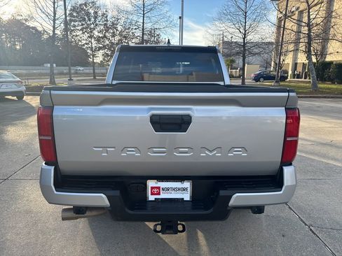 Certified 2024 Toyota Tacoma SR5 image 4