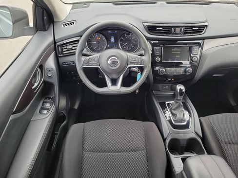 Used 2022 Nissan Rogue Sport S image 10