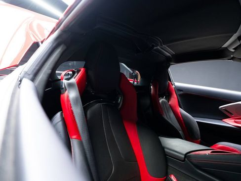 Used 2020 Chevrolet Corvette Stingray Preferred Cpe w/ 2LT Preferred Equipment Group RWD image 42