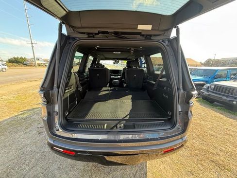 New 2026 Jeep Grand Wagoneer Limited image 16