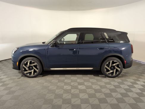 New 2025 MINI Cooper Countryman S image 2