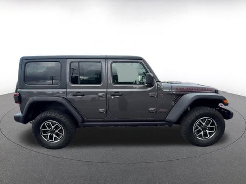 Used 2025 Jeep Wrangler Unlimited Rubicon AWD/4WD image 16