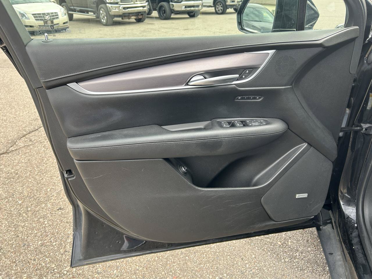 Used 2018 Cadillac XT5 Premium Luxury AWD/4WD image 14