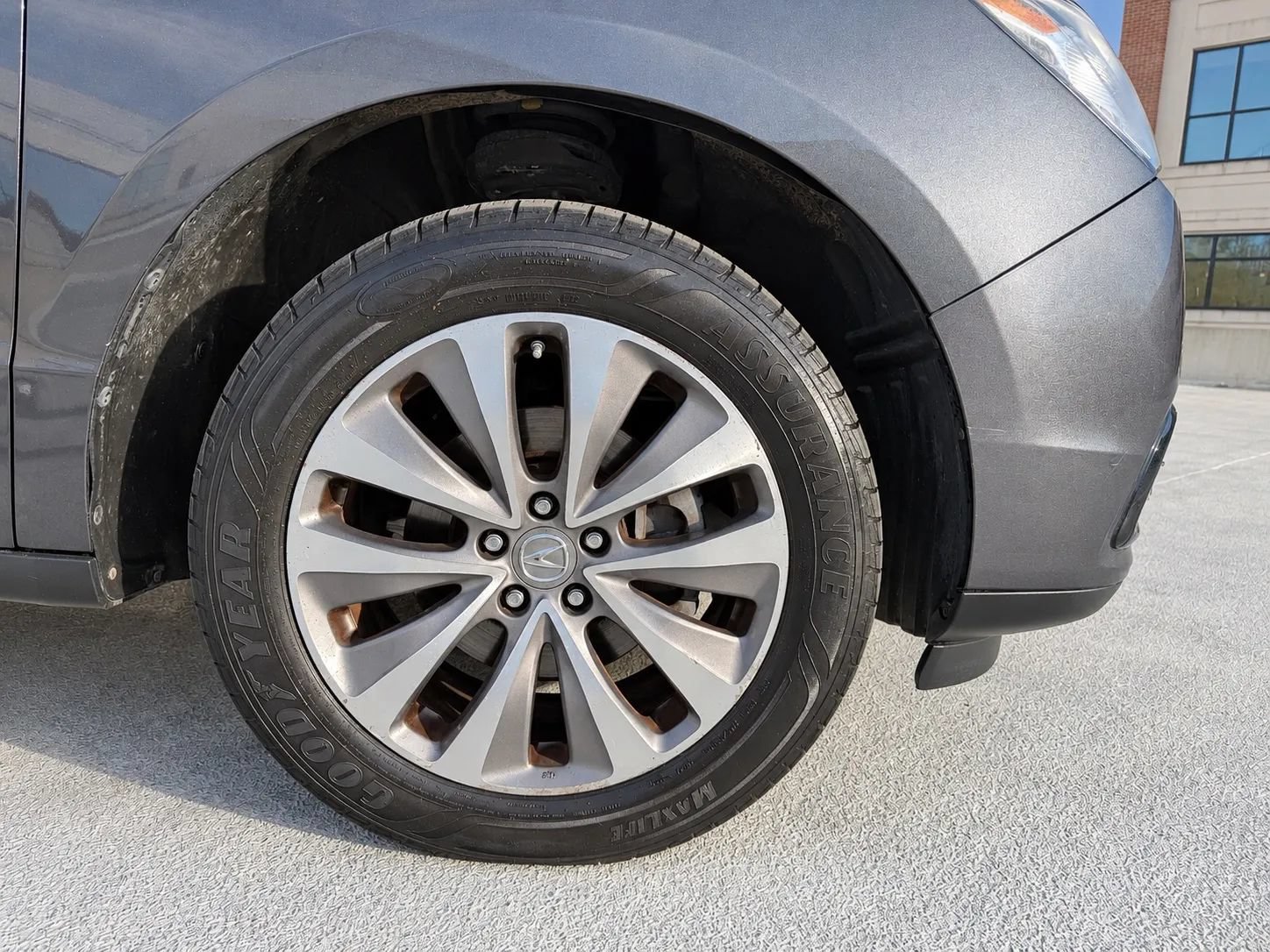 Used 2014 Acura MDX w/ Technology Package AWD/4WD image 30
