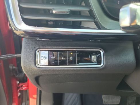 Used 2025 Buick Envision Preferred AWD/4WD image 26