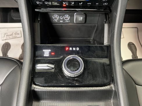 Used 2024 Jeep Grand Cherokee L Limited image 13