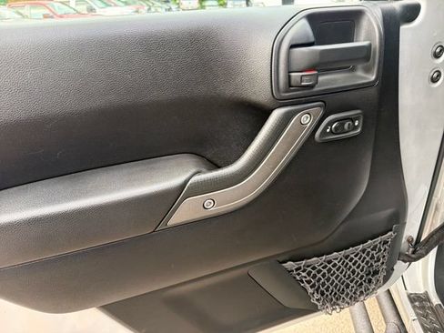 Used 2011 Jeep Wrangler Sport AWD/4WD image 12