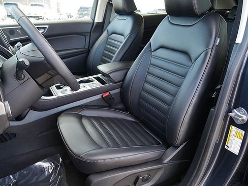 Used 2024 Ford Edge SEL w/ Convenience Package image 14