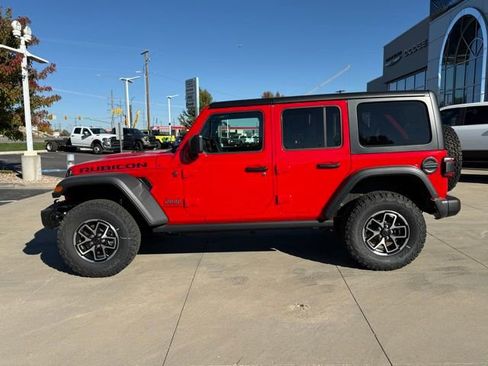 New 2025 Jeep Wrangler Unlimited Rubicon w/ Steel Bumper Group image 11