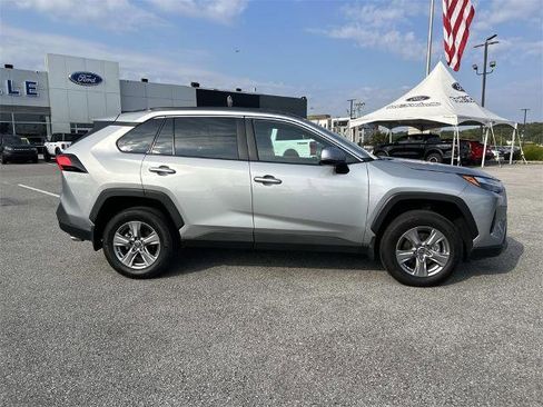 Used 2024 Toyota RAV4 XLE image 3