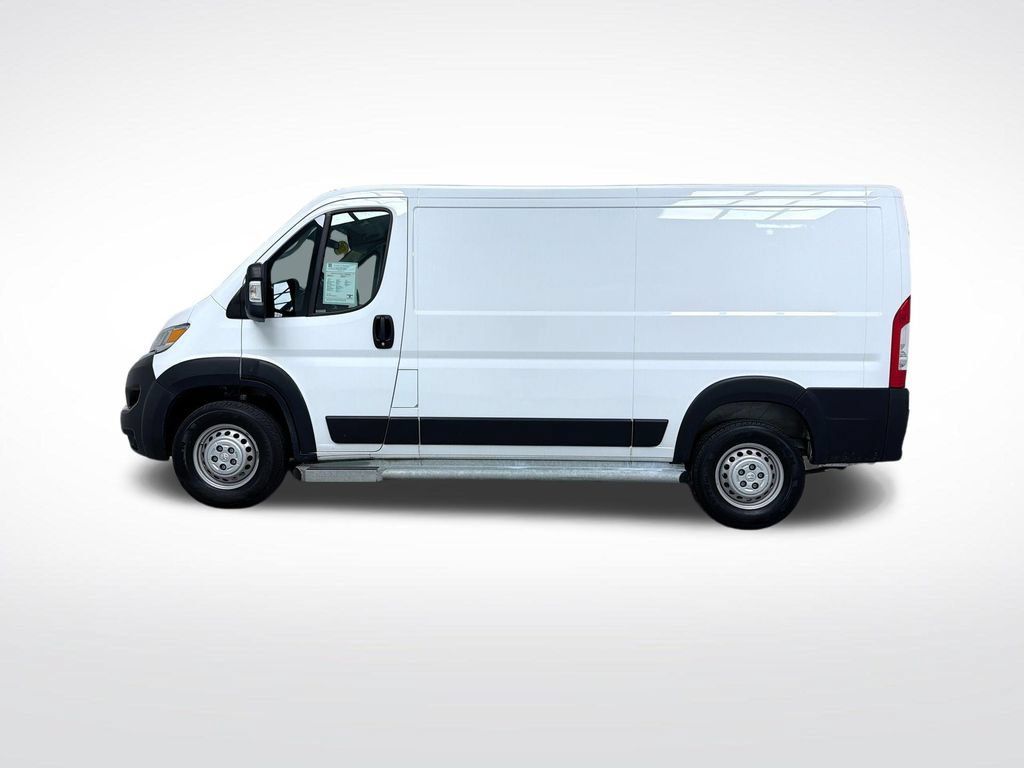 Used 2025 RAM ProMaster 2500 w/ U-Haul Equipment Group FWD image 11