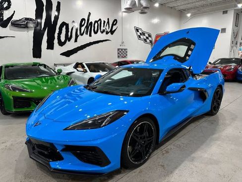 Used 2023 Chevrolet Corvette Stingray Premium Cpe w/ Z51 Performance Package RWD image 21