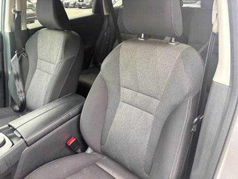Used 2025 Nissan Rogue SV AWD/4WD image 38