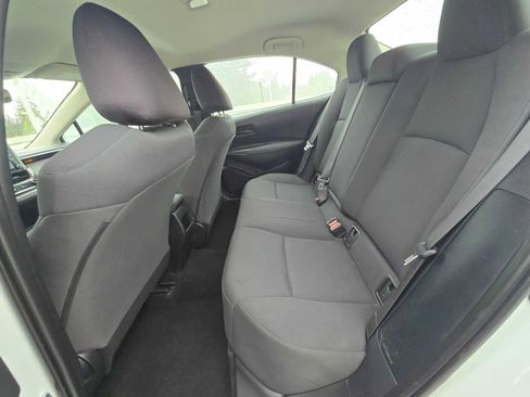 Used 2022 Toyota Corolla LE FWD image 16