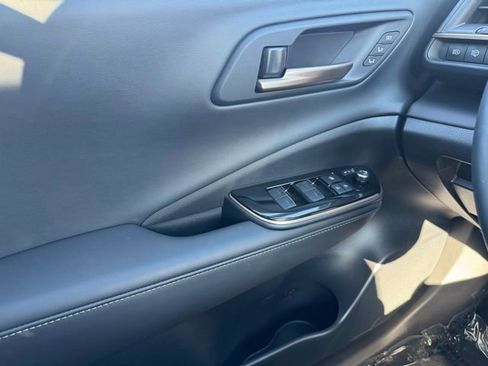 Certified 2025 Toyota Crown Signia Limited w/ Advanced Technology Package image 34