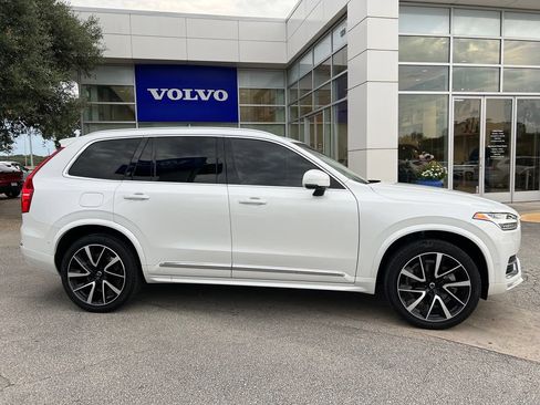Certified 2023 Volvo XC90 B5 Plus w/ Protection Package AWD/4WD image 8