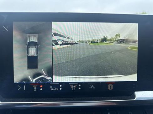 Used 2025 GMC Sierra 2500 SLE w/ Max Trailering Package image 35