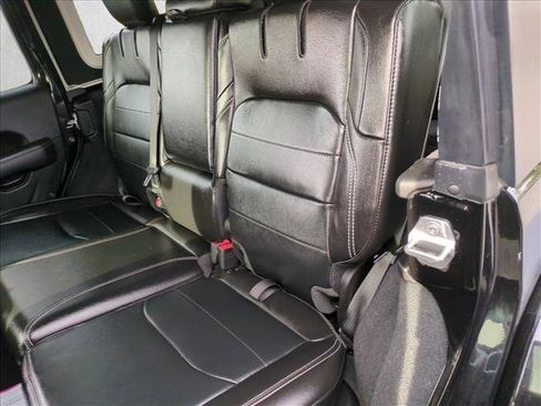 Certified 2022 Jeep Wrangler Unlimited Sahara image 17