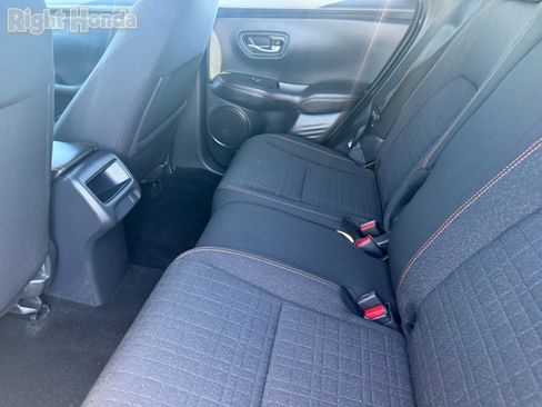 Certified 2025 Honda HR-V Sport image 27