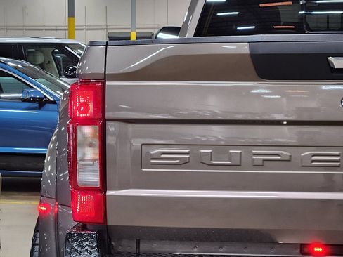 Used 2022 Ford F350 Lariat w/ Lariat Value Package AWD/4WD image 20