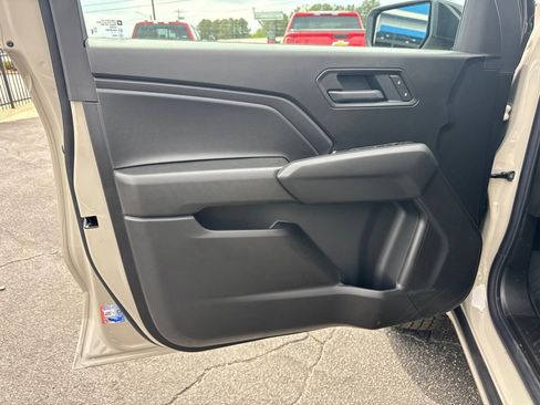Used 2026 Chevrolet Colorado Trail Boss AWD/4WD image 11