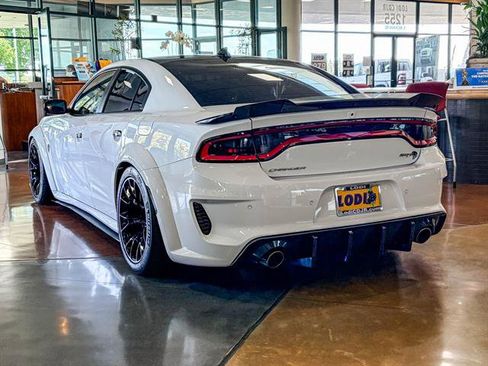 Used 2022 Dodge Charger SRT Hellcat image 2