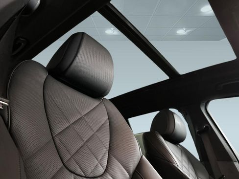 Used 2024 BMW X5 sDrive40i w/ M Sport Package RWD image 26