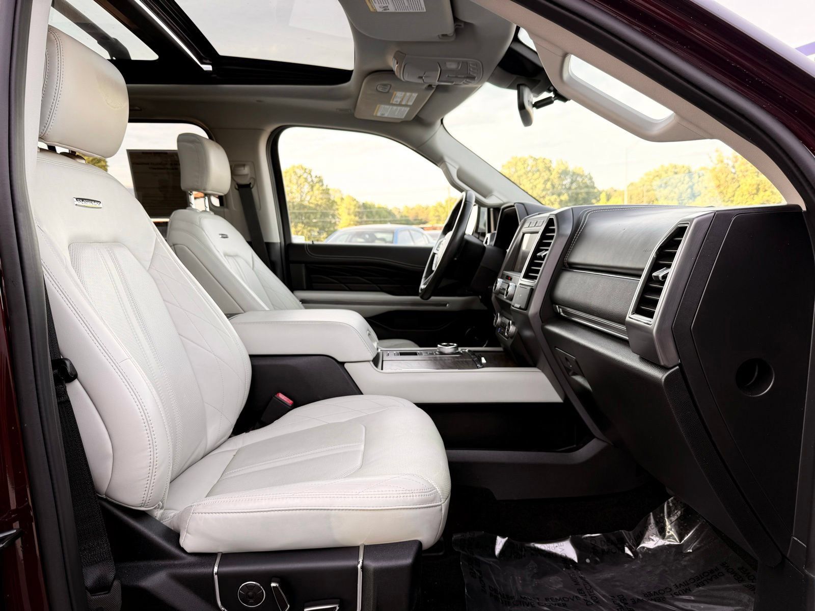 Used 2020 Ford Expedition Platinum RWD image 28
