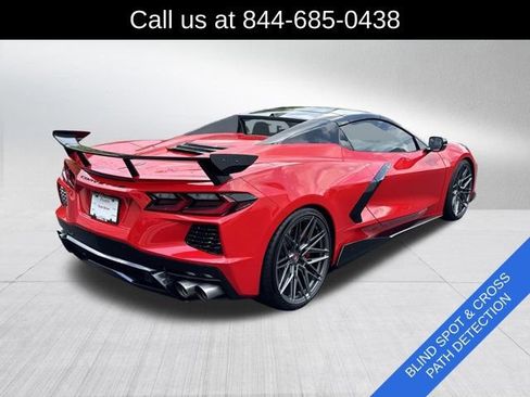 Used 2021 Chevrolet Corvette Stingray Premium Conv w/ Z51 Performance Package RWD image 5