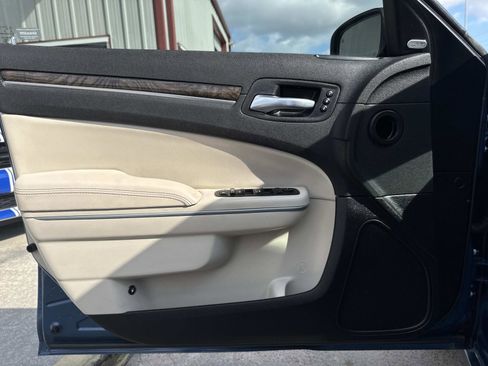 Certified 2023 Chrysler 300 Touring L w/ Popular Equipment Group image 18