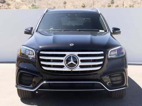 New 2026 Mercedes-Benz GLS 580 4MATIC image 4