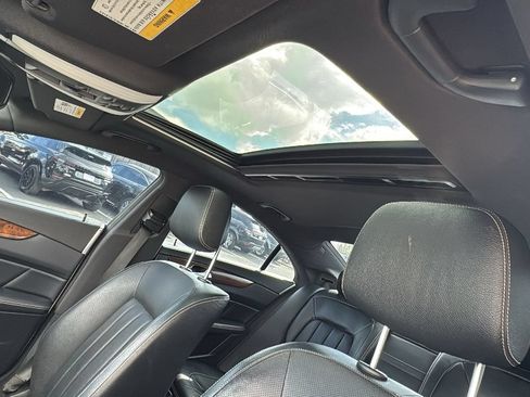 Used 2014 Mercedes-Benz CLS 550 4MATIC w/ Premium 1 Package image 11