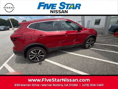 Used 2018 Nissan Rogue Sport SL w/ SL Premium Package FWD image 6