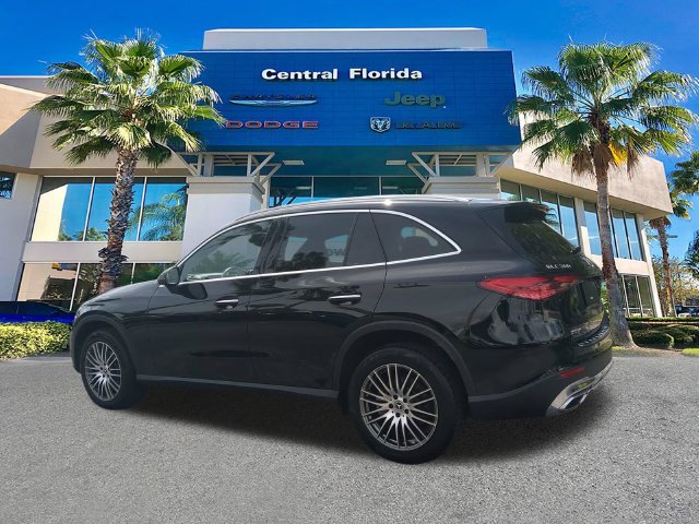 Used 2025 Mercedes-Benz GLC 300 image 7
