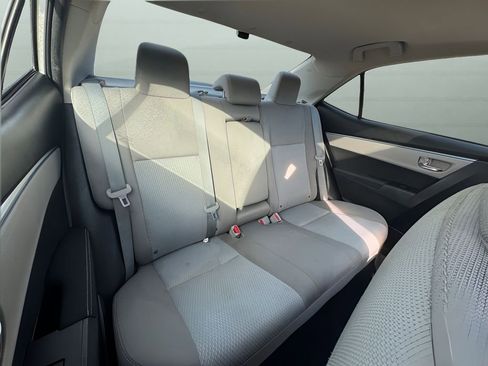 Used 2016 Toyota Corolla LE image 17