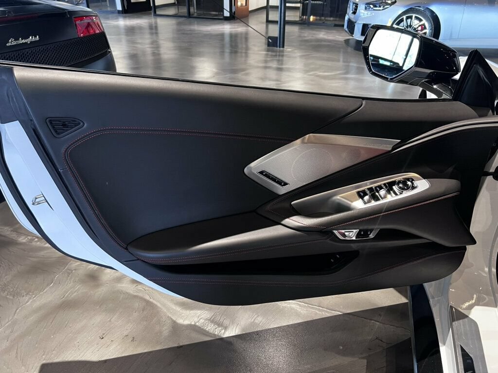 Used 2021 Chevrolet Corvette Stingray Premium Conv w/ Z51 Performance Package RWD image 13