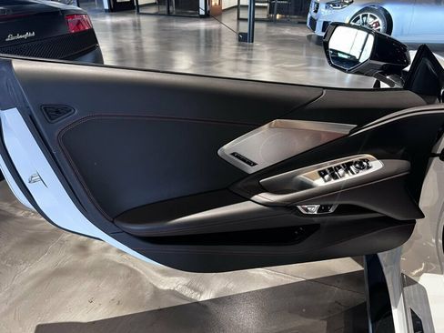 Used 2021 Chevrolet Corvette Stingray Premium Conv w/ Z51 Performance Package RWD image 13