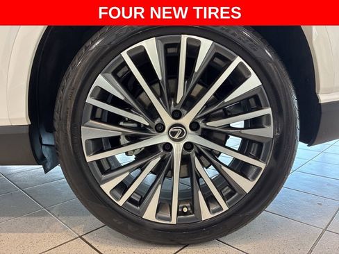 Used 2024 Lexus RX 350 Premium w/ Accessory Package (Z1) image 4