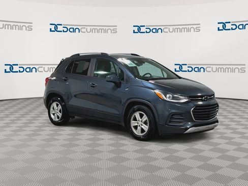 Used 2021 Chevrolet Trax LT FWD image 3