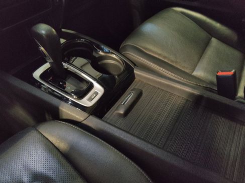 Used 2017 Honda Ridgeline RTL-E image 26